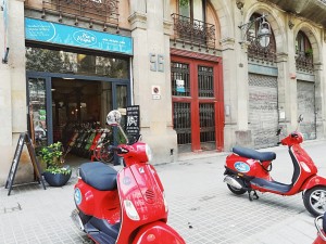 Via-Vespa-Roller-Verleih-Barcelona