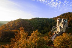 Burg Eltz Eifel Sommer-Urlaub-Reise-Tipps